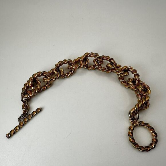 8" Vintage Carolee signed gold tone toggle clasp bracelet! - Picture 10 of 11